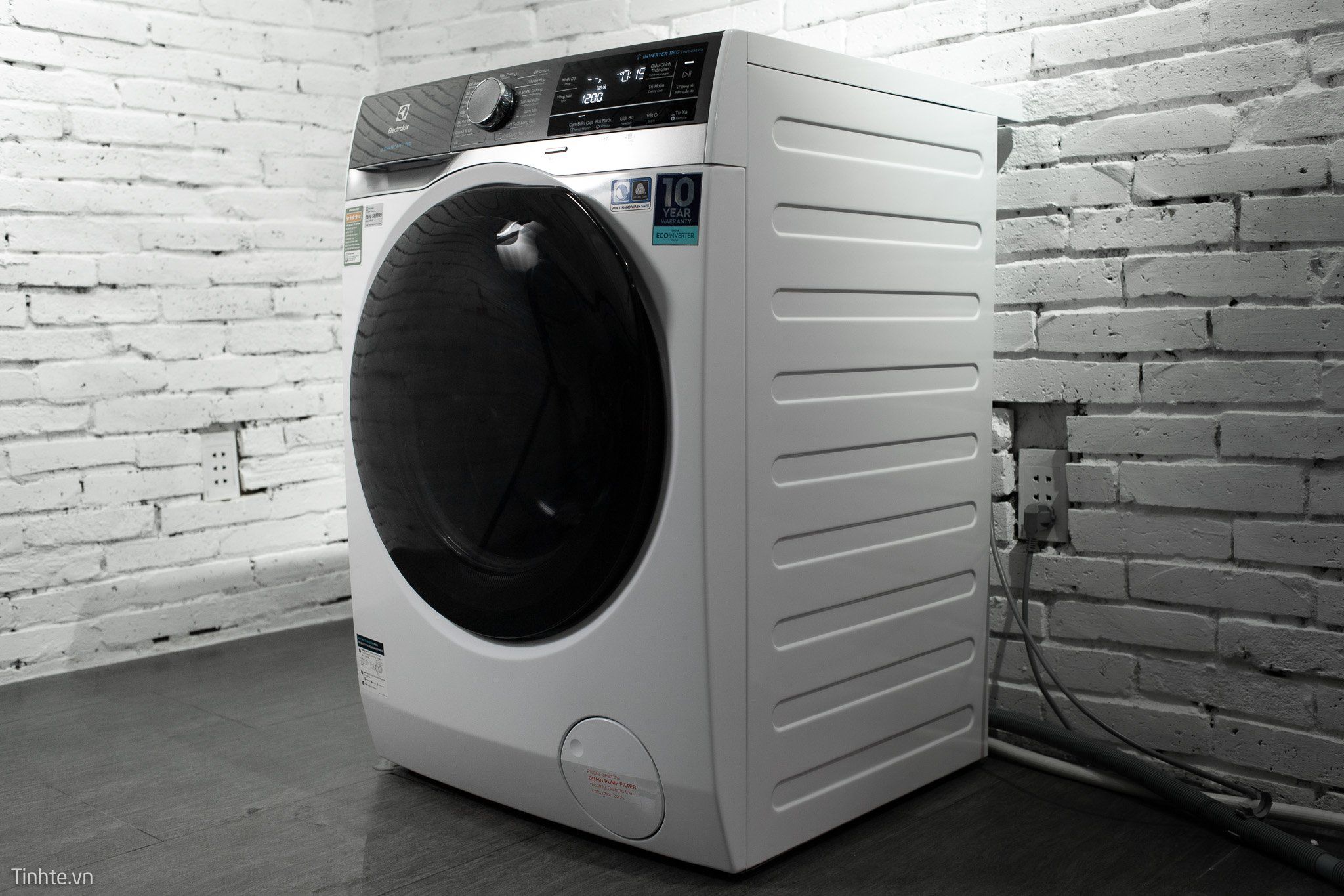 electrolux-ewf1141aewa-2-1.jpg electrolux ewf1141aewa 2 1