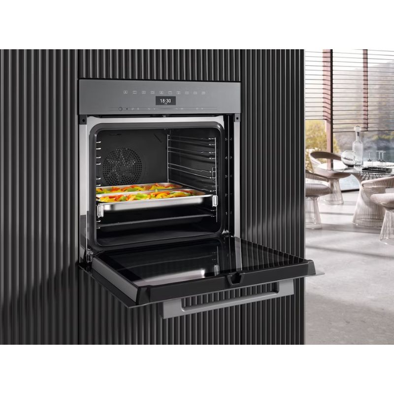 Hình ảnh lò hấp kết hợp nướng âm tủ Miele DGC 7151 OBSW Hình ảnh lò hấp kết hợp nướng âm tủ Miele DGC 7151 OBSW